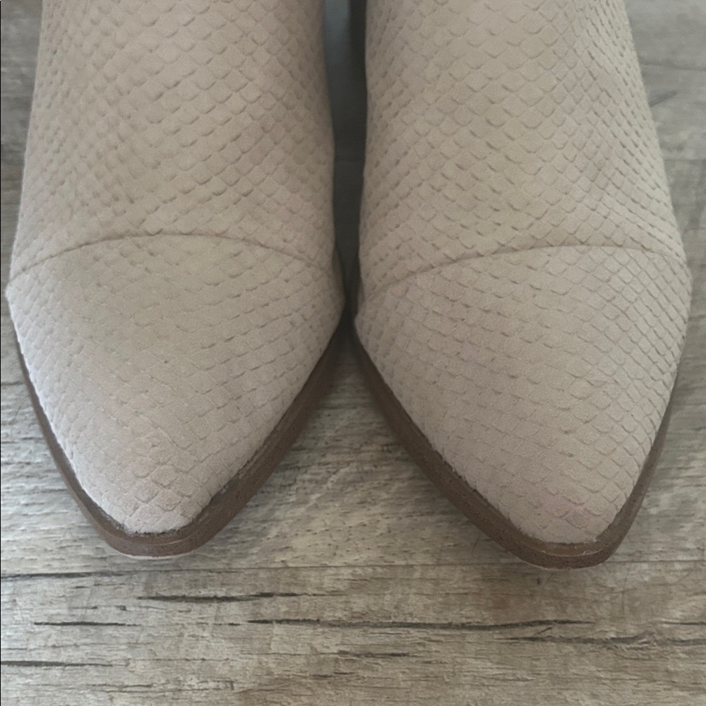 Report Cream Textured Mules - Picture 3 of 6